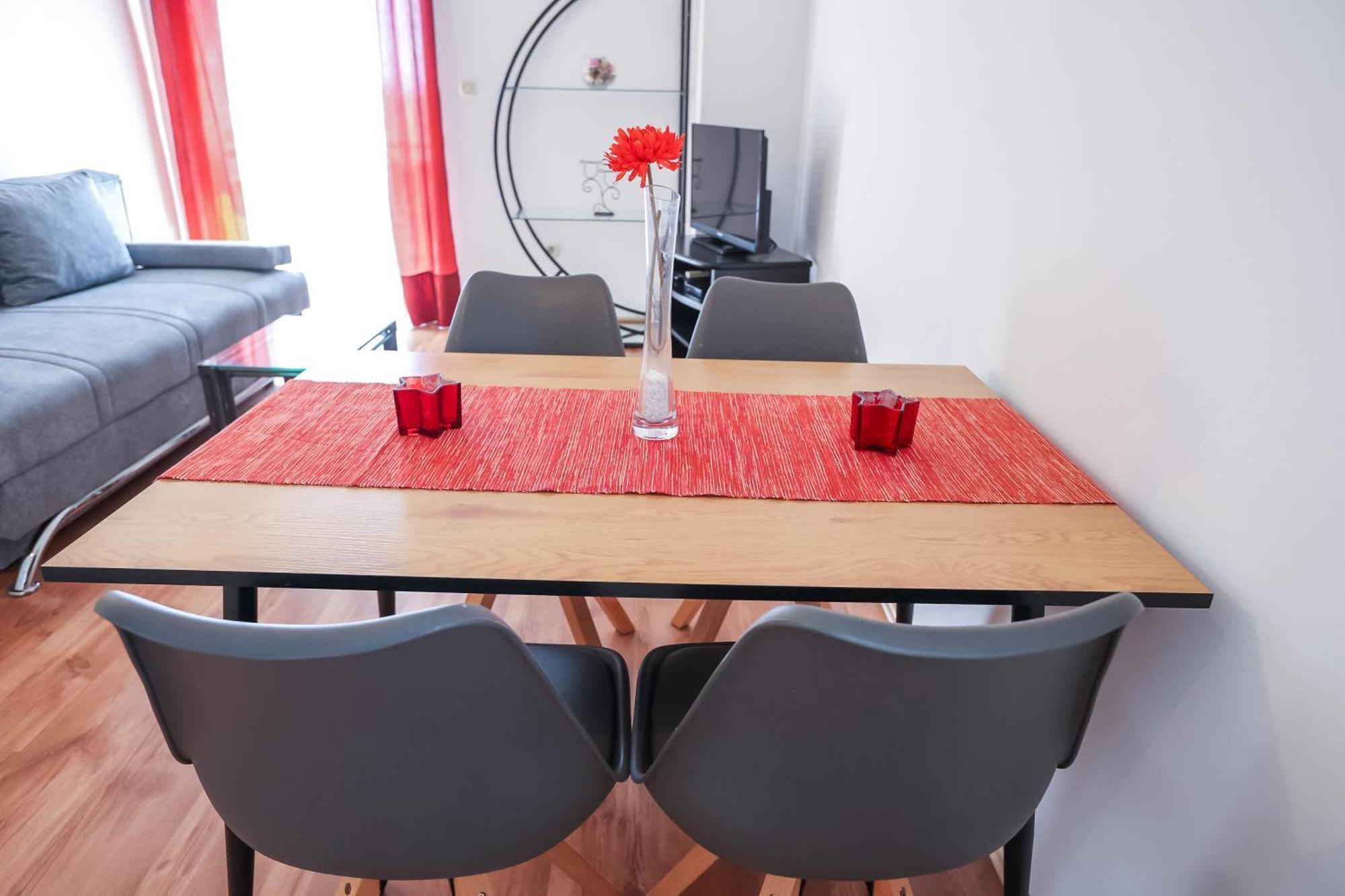 Pool Apartments Julia ザダル 部屋 写真